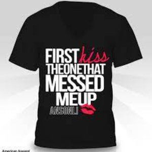 American Apparel Graphic V-Neck Tee Anson Li Size L